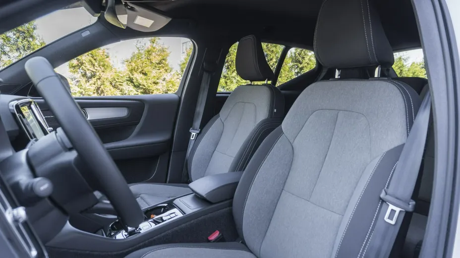 VOLVO XC40 -