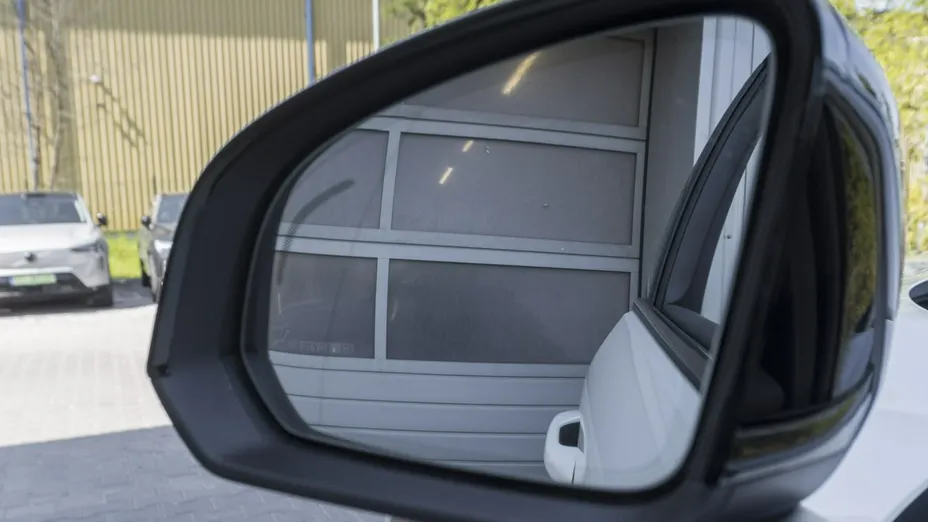 VOLVO XC40 -