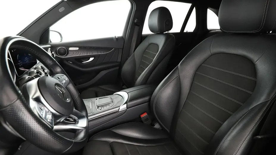 MERCEDES-BENZ GLC -