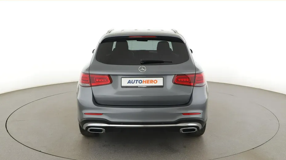 MERCEDES-BENZ GLC -