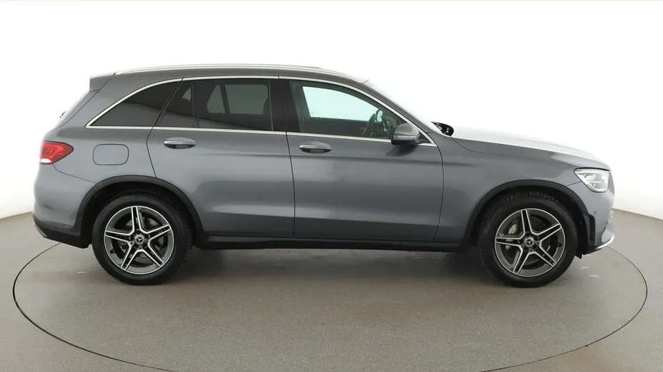 MERCEDES-BENZ GLC -