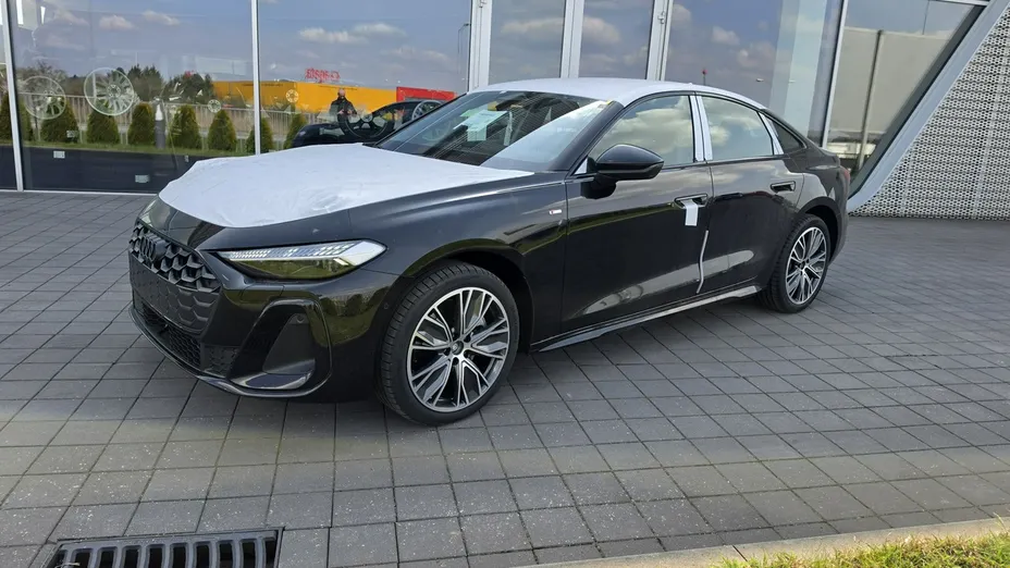 AUDI A6 -