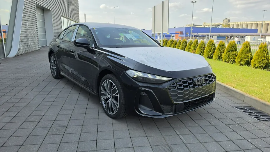AUDI A6 -