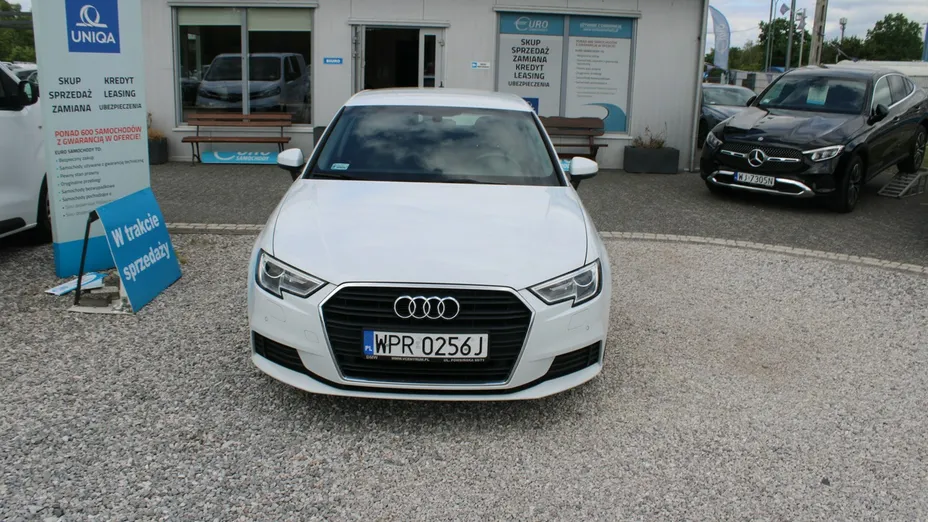 AUDI A3 -