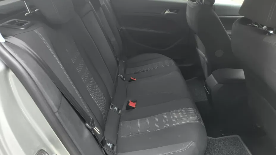 PEUGEOT 308 -