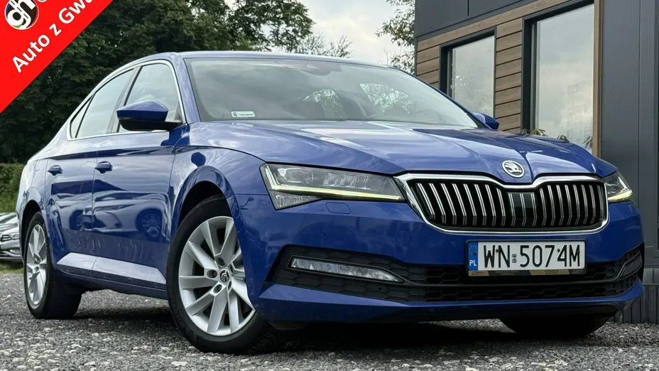SKODA Superb -