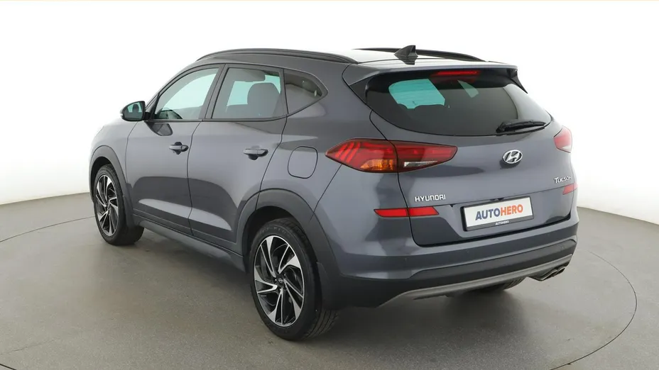 HYUNDAI Tucson -