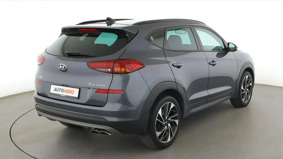 HYUNDAI Tucson -
