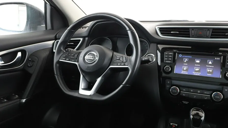 NISSAN Qashqai -