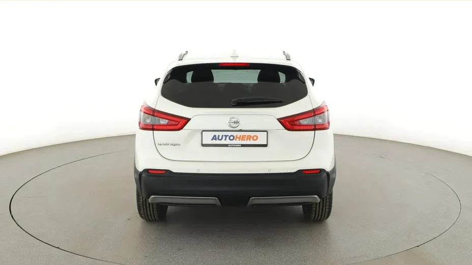 NISSAN Qashqai -