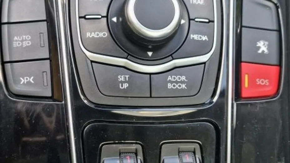 PEUGEOT 508 -