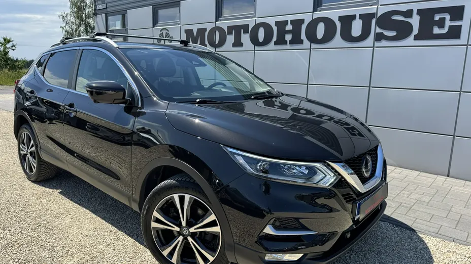 NISSAN Qashqai -
