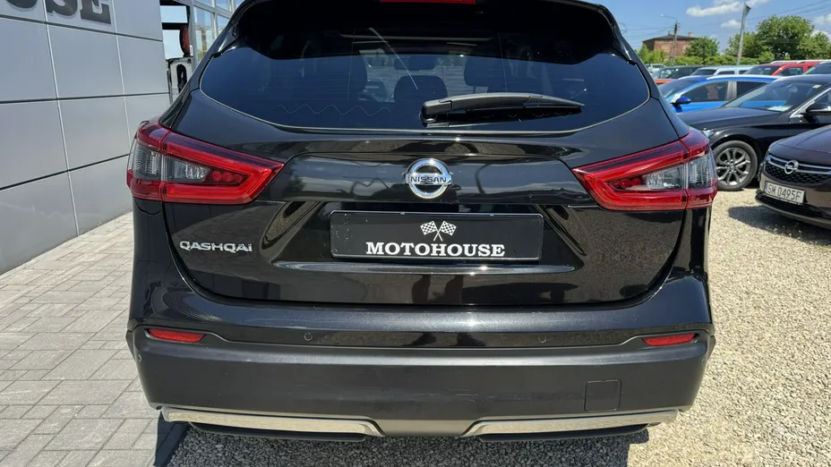 NISSAN Qashqai -