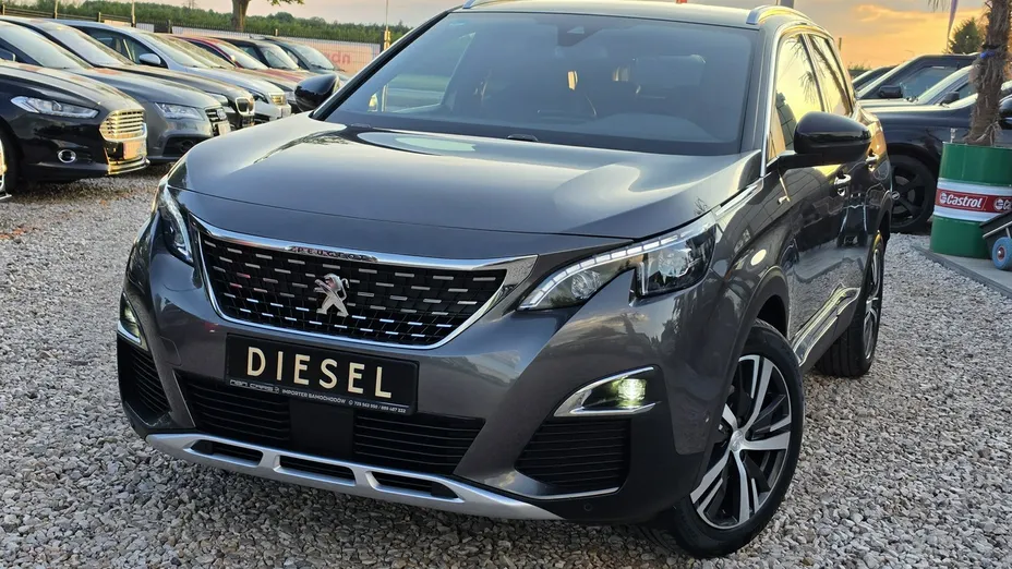 PEUGEOT 3008 -