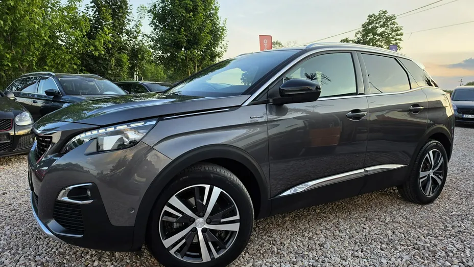 PEUGEOT 3008 -