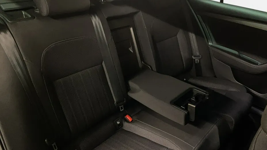 SKODA Superb -