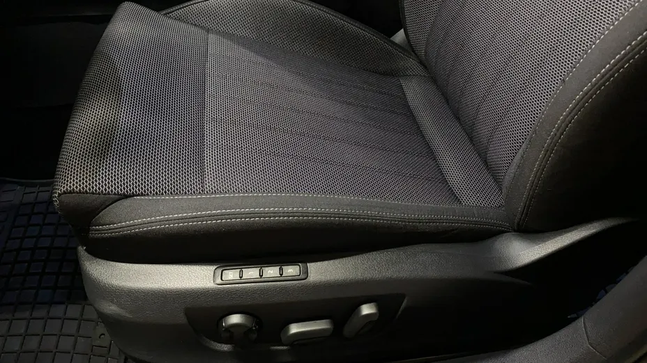 SKODA Superb -