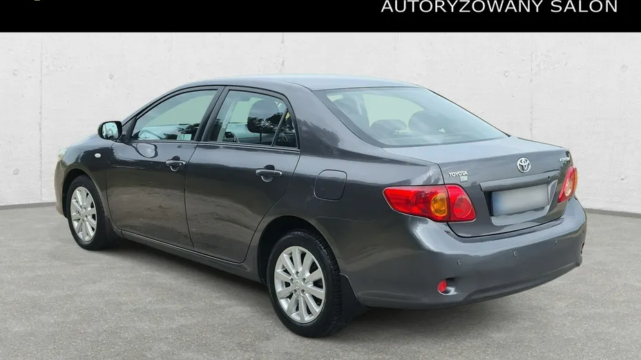 TOYOTA Corolla -