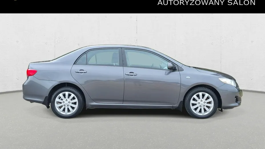 TOYOTA Corolla -