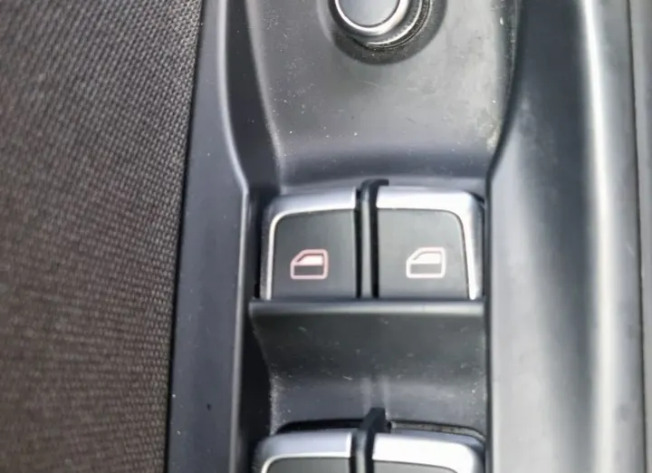 AUDI Q3 -