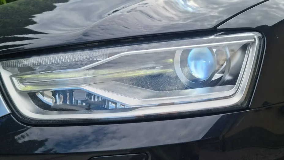 AUDI Q3 -