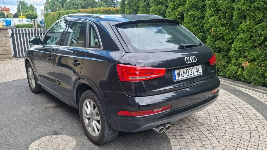 AUDI Q3 -