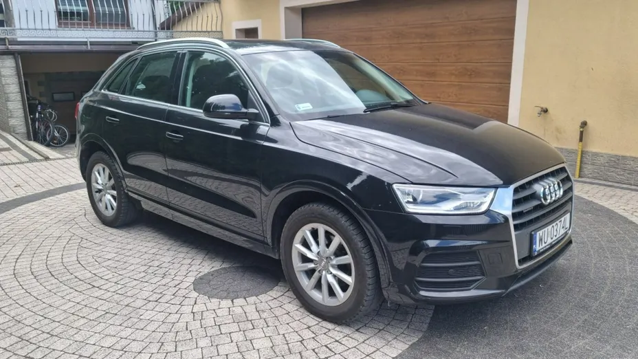 AUDI Q3 -