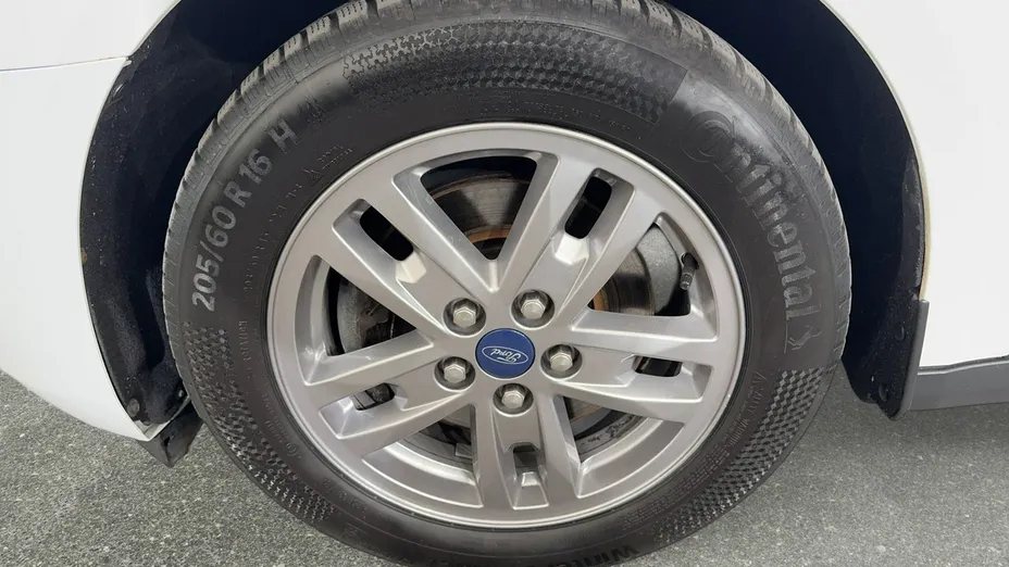 FORD Tourneo Connect -