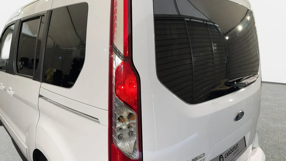 FORD Tourneo Connect -