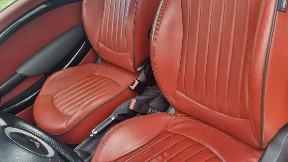 MINI Cooper -