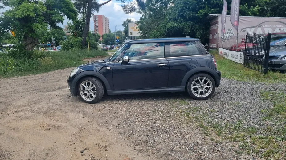 MINI Cooper -