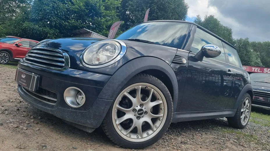MINI Cooper -