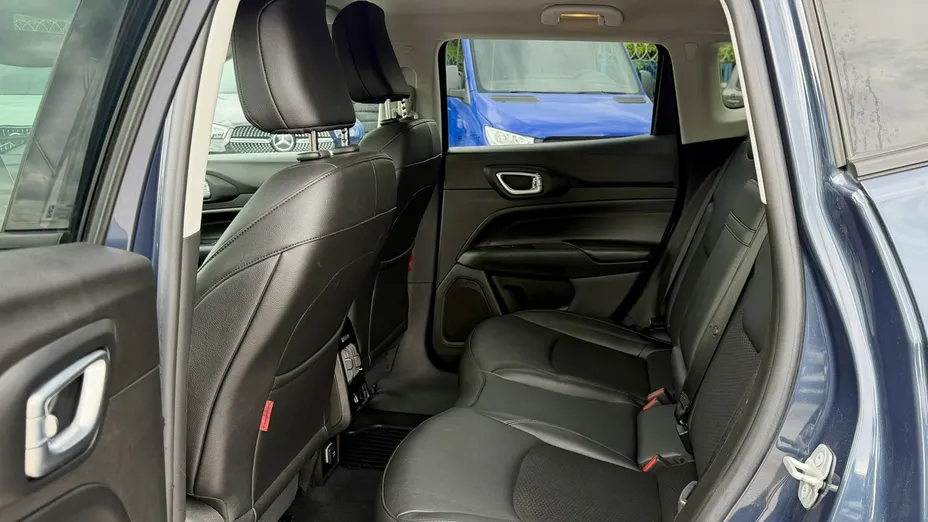 JEEP Compass -