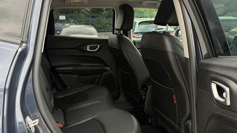 JEEP Compass -