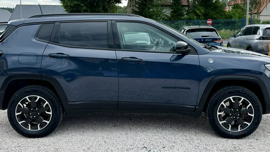 JEEP Compass -