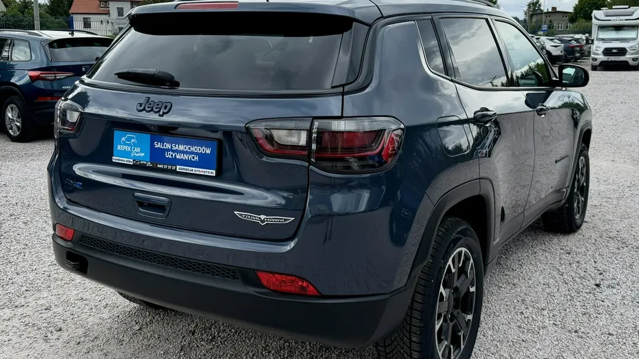 JEEP Compass -