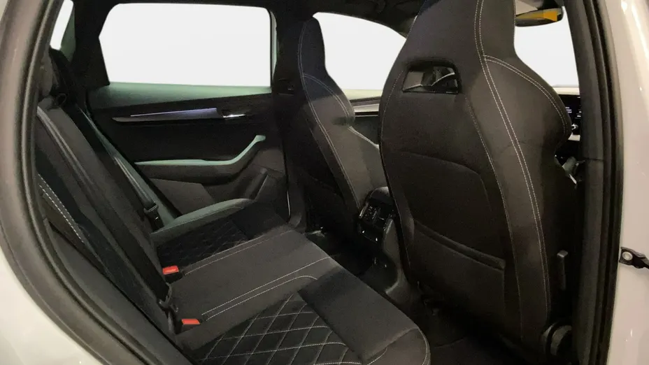 SKODA Karoq -