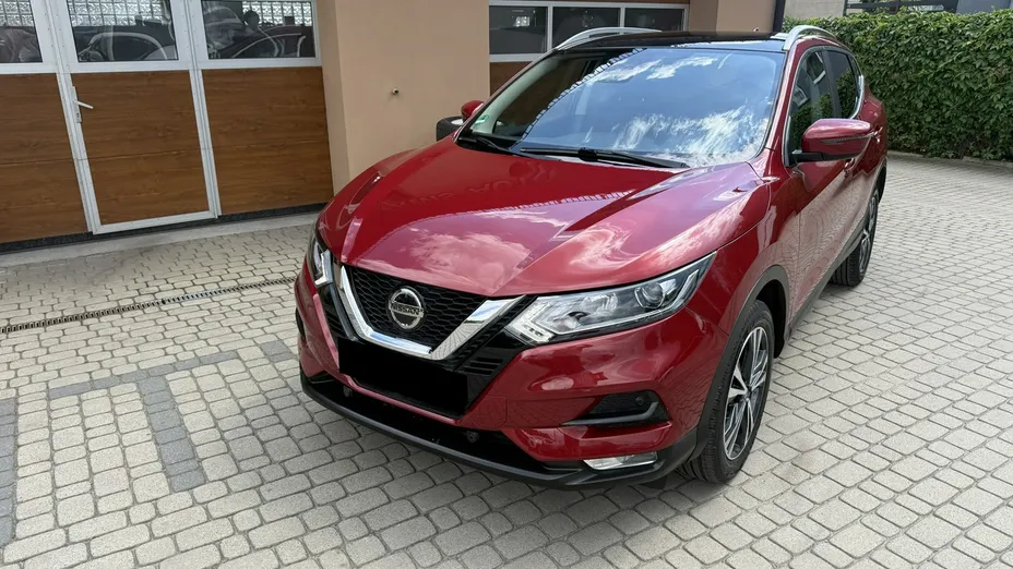 NISSAN Qashqai -