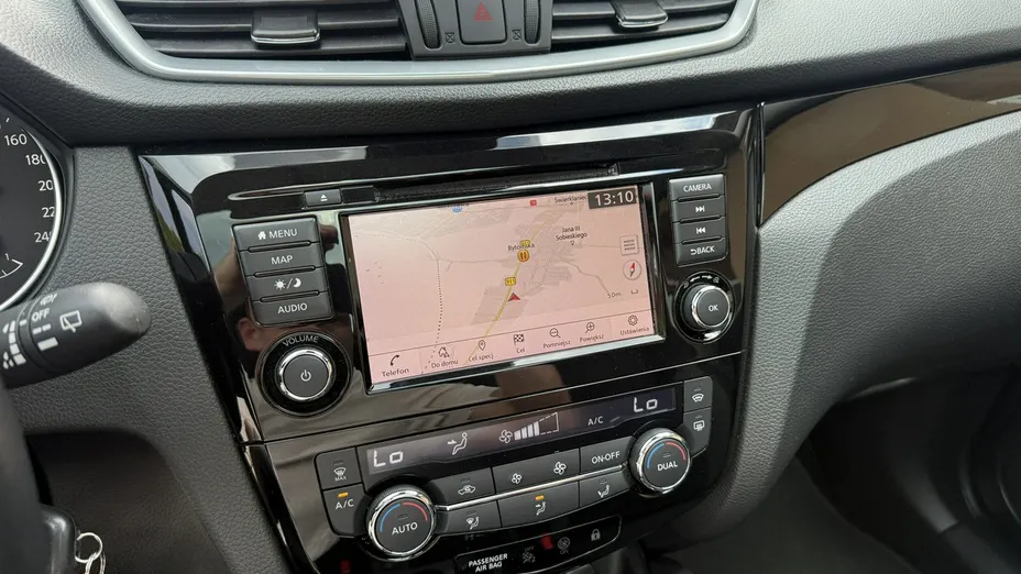 NISSAN Qashqai -