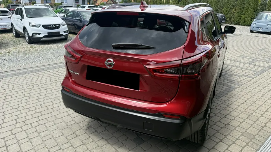 NISSAN Qashqai -