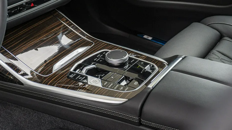 BMW X7 -