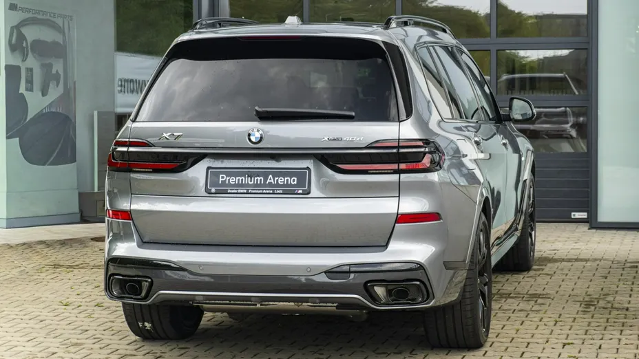 BMW X7 -