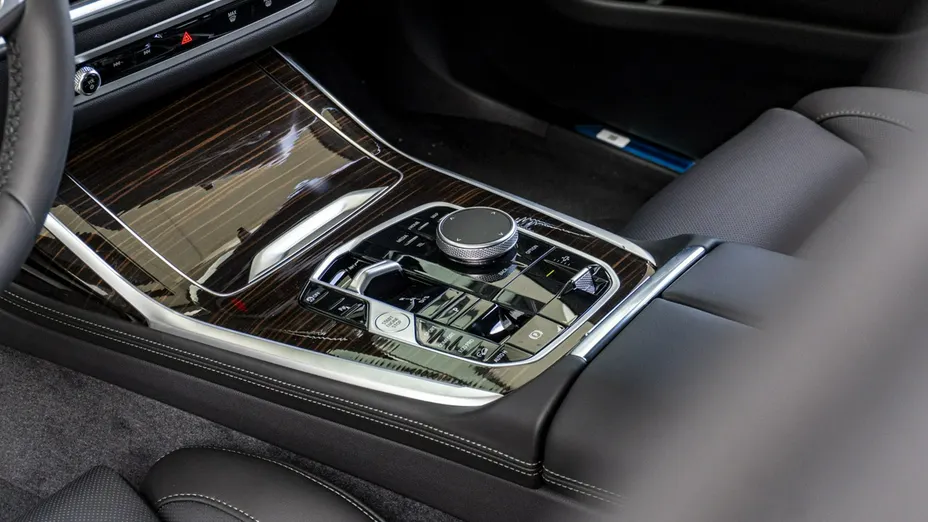 BMW X7 -