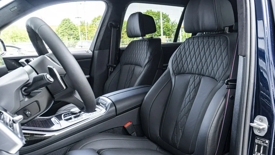 BMW X7 -