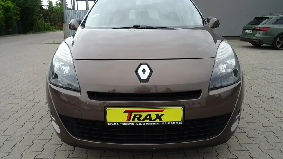 RENAULT Scenic -