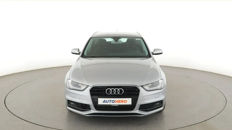 AUDI A4 -
