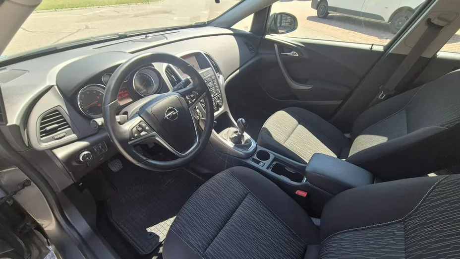 OPEL Astra -