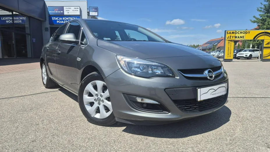OPEL Astra -