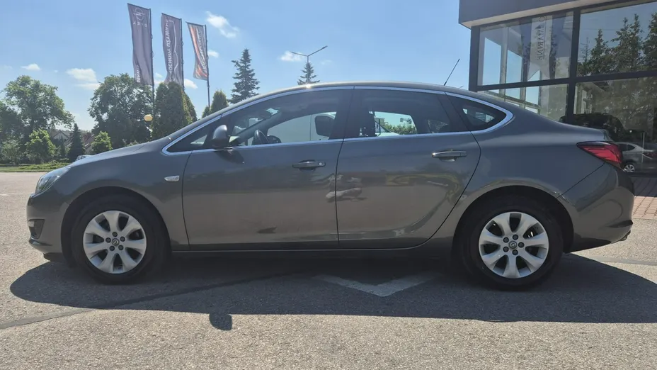 OPEL Astra -