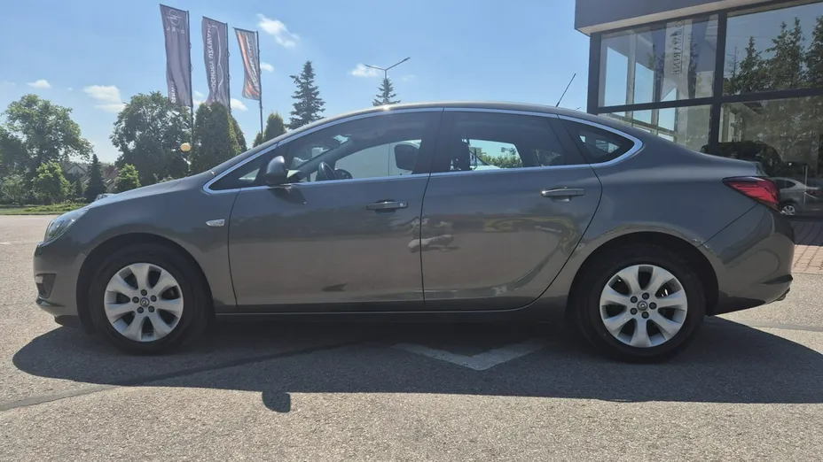 OPEL Astra -
